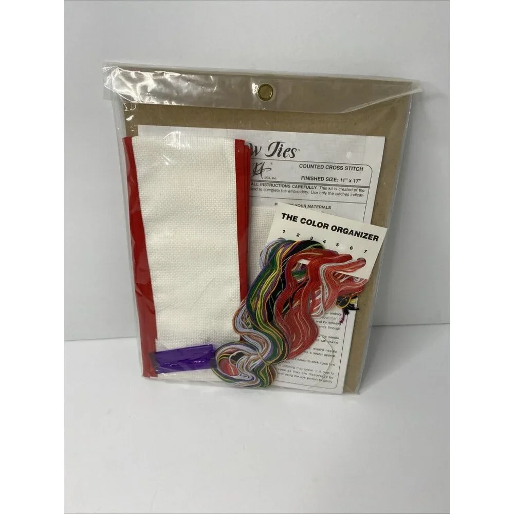 Bow Ties Mr‎ & Mrs Claus Santa Cross Stitch Kit Christmas Door Decoration 08109